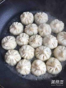 水煎包做法视频,传统水煎包制作全过程揭秘