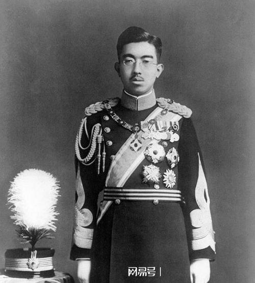 日本天皇的妻子,日本皇后的优雅风采与皇室生活揭秘