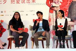 接吻床戏视频郭富城,揭秘明星私生活背后的激情瞬间